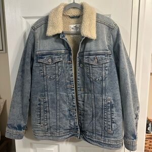 Hollister faux sherpa-lined denim trucker jacket